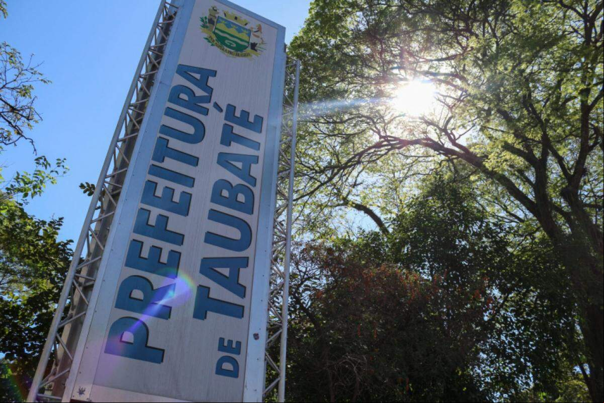 Lateral da Prefeitura de Taubaté