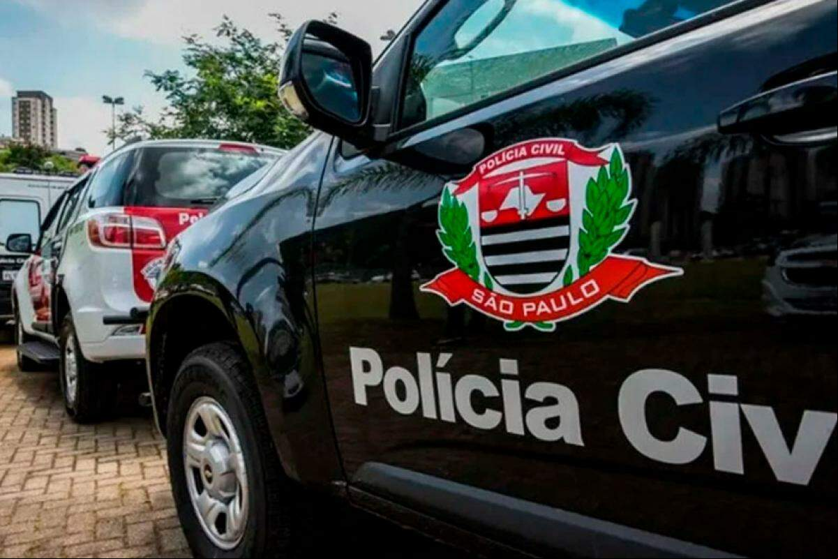 Suspeita teria se aproveitado de breve contato com o homem, durante a aquisição