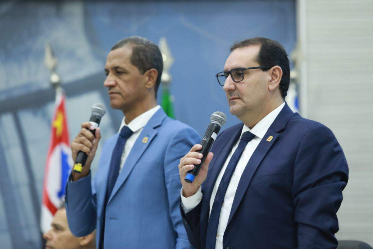Wilker Lopes e Anderson Farias na cerimônia de posse, em janeiro